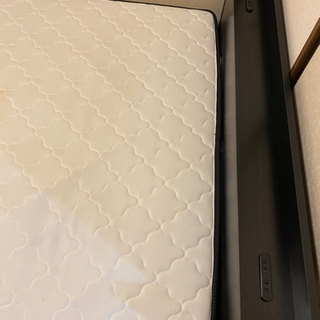 10月末まで　ダブルベッド　マットレス　引越しに伴い格安でお譲りします。の画像