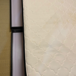 10月末まで　ダブルベッド　マットレス　引越しに伴い格安でお譲りします。の画像