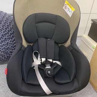 新品チャイルドシート（新生児から4歳まで利用可能）ソシエ ネディ...