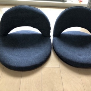 購入半年のニトリの座椅子です