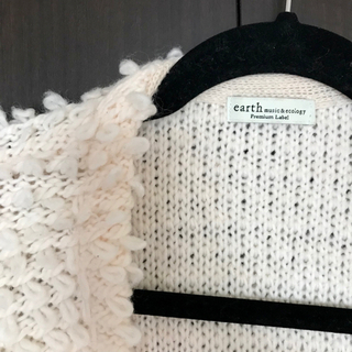 ニットカーディガンの画像