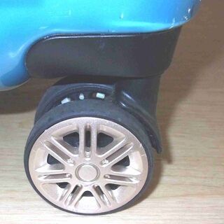 キャリーバッグ　鍵付き　の画像