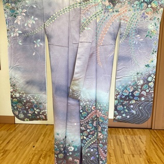 振袖・帯等一式差し上げます