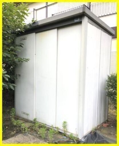 クボタ物置  鍵あり 棚板付き   幅2200×奥行1590×高さ2110mm