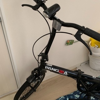 ノーパンクタイヤ　折りたたみ自転車