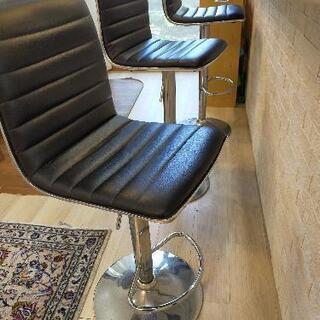 バーカウンターチェア　3客セットです。