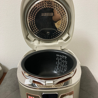 東芝 TOSHIBA 炊飯器 炊飯ジャー 5.5合の画像