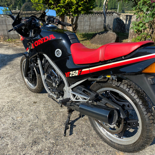 【決まりました‼︎】たくさんの問い合わせ、ありがとうございました。ホンダ　VT250Fの画像