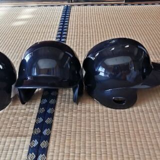 ヘルメット４個(野球用・ソフトボール用)の画像