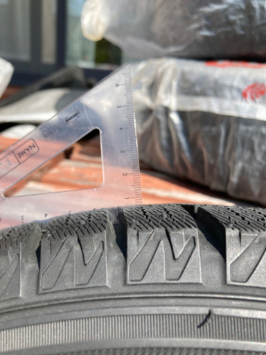 2018年製　155/65 R14　スタッドレスタイヤ　冬用タイヤ　※ナットおまけ付き！