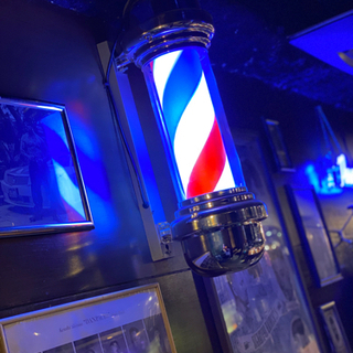 BARスタッフ急募!!オシャレな店内カッコイイスタッフと一緒に働きませんか？(^^)の画像