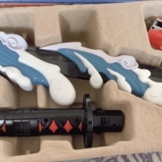 今流行りの日輪刀です