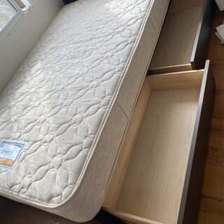 P0702 美品 シモンズ 引き出し付き セミダブルベッド