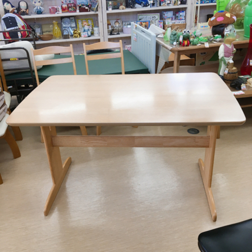 木製ダイニングテーブル✨ナフコ✨単品　ライトベージュ✨幅120×奥行75×高さ70cm✨中古品