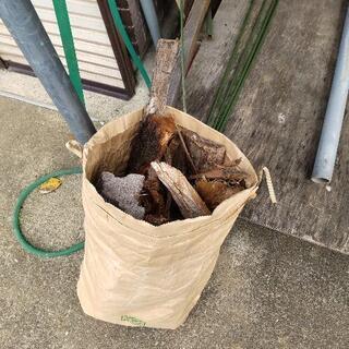 薪キャンプ用  30kg米袋に1袋分の画像
