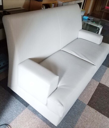 美品　2人～3人掛け用　合皮ソファー　グレー　163×71×91 　②