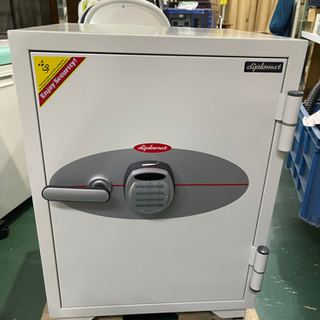 diplomat テンキー式　耐火金庫　64L 90㎏　070EHR3 中古