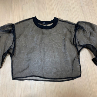 Bershkaカットソー無料で差し上げます