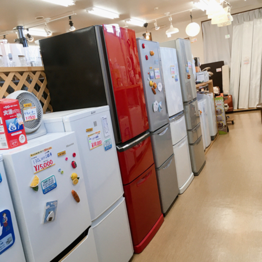三菱　370L 3ドア冷蔵庫✨MR-C37EZ-R　赤✨2016年製✨清掃済・動作確認済✨中古品