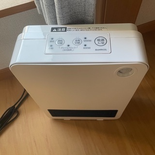 電気ファンヒーターの画像