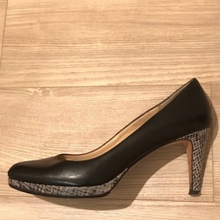 COLE HAAN　プラットフォームソール　ヒール8cm　ブラックの画像
