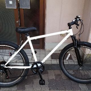26吋 MTB ファットバイク Fサス/6speeds/ホワイト