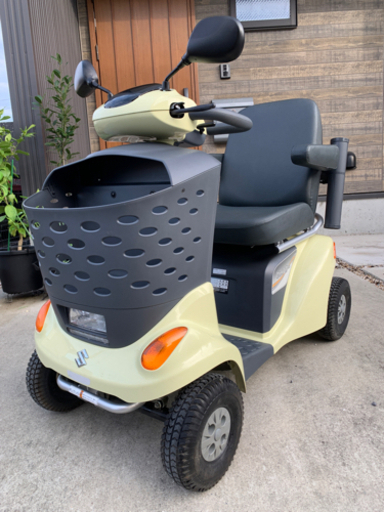 【約100㎞圏内 送料無料】スズキ セニアカー　ET4D7