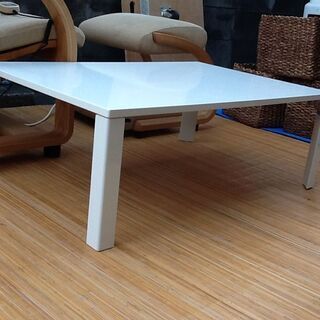 【1つ入荷】ニトリの折りたたみテーブルWH