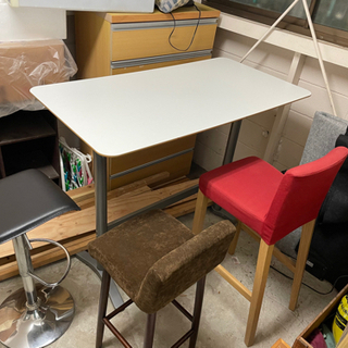 IKEA BILLSTA テーブル 長さ130cm×幅70cm×高さ103cmの画像
