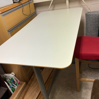 IKEA BILLSTA テーブル 長さ130cm×幅70cm×高さ103cmの画像