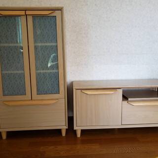 【美品】本棚＋テレビ台をセットでお譲りします