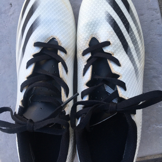 24cmアディダスサッカースパイク