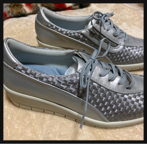 ご購入者様決定꒰未使用꒱シルバーメタリックウェッジソールスニーカー銀色24.5cmカジュアル靴