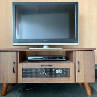 テレビ、テレビ台、ブルーレイレコーダー