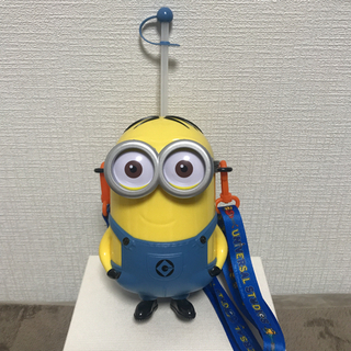 取引中　USJ ミニオン ドリンクボトル【お譲りします】