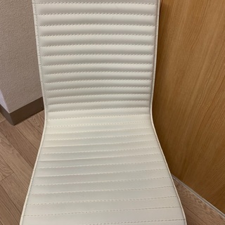 中古　ニトリのダイニングチェア (Nクーボ PVC WH)の画像