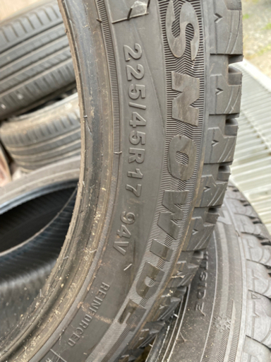 スタッドレスタイヤ 4本 17インチ225/45r17