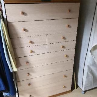 【無料】来週火曜まで  家具2種、タンス・木製ロッカーあげます