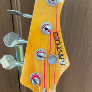 フェルナンデス エレキベースの画像