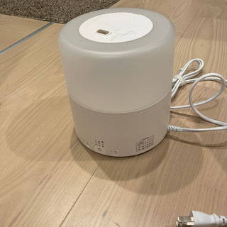 アロマオイル対応超音波加湿器　2019年製　ニトリ