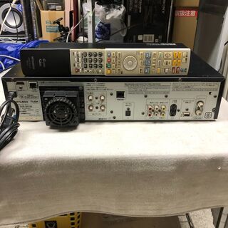 MITSUBISHI 楽レコ 地上・BS・110度CSデジタルハイビジョンチューナー内蔵 ビデオ一体型DVD＆HDDレコーダー250GB HDMI対応　DVR-DV735 リモコン付属 の画像