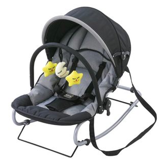 カトージ　ベビーバウンサーの画像
