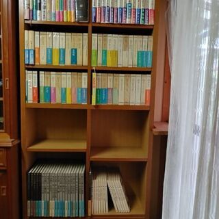 本棚　取りに来ていただける方　差し上げます。