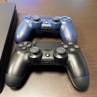 PS4 1TB CUH-2000B 箱有り　付属品完備の画像
