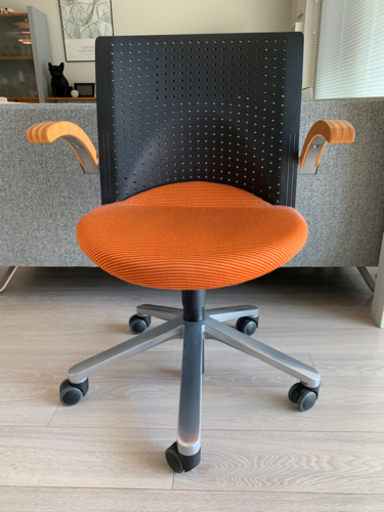 【お値下げしました】ウィルクハーンチェアー