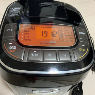 炊飯器　IRIS OHYAMA  IRIS RC-MC30-Bの画像