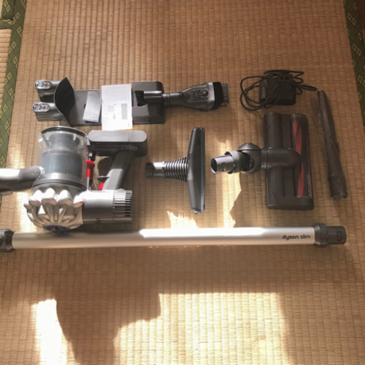 Dyson ダイソン 掃除機 DC62 コードレスクリーナー
