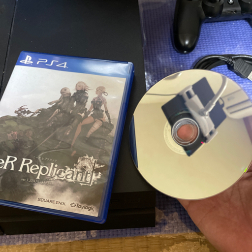 売れました。　箱付き！！　PlayStation 4 CUH-1200A 500GB