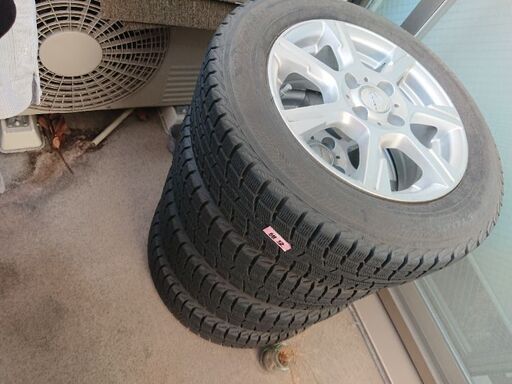 スタッドレスタイヤ