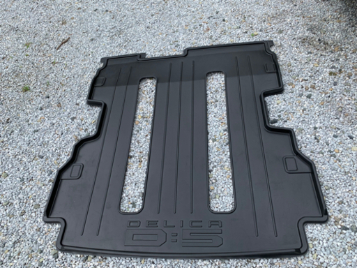デリカd5  ラゲッジトレイ